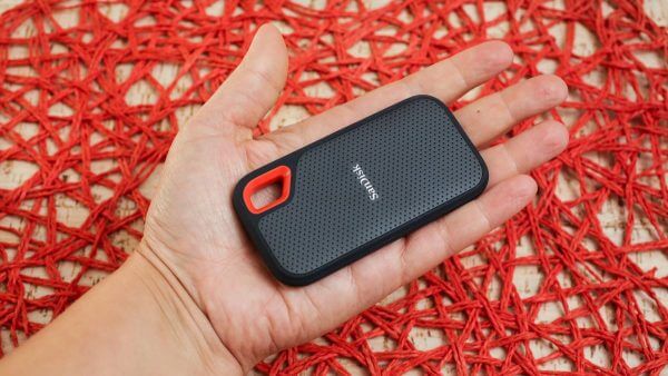 12-sandisk-extreme-portable-ssd-2tb